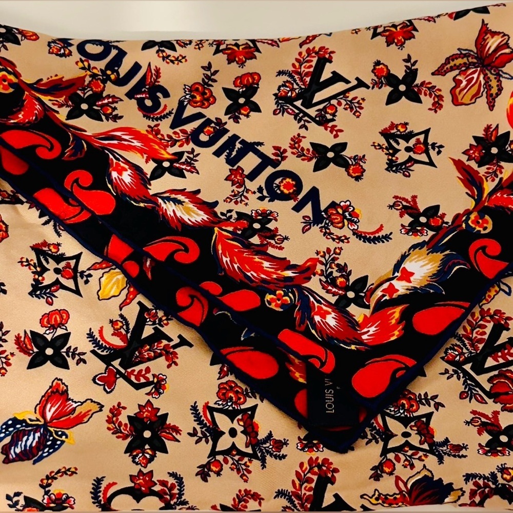 Auth Louis Vuitton Silk Scarf Bundle– Floral Monogram Print (Style 00-0195-682) - Picture 14 of 15